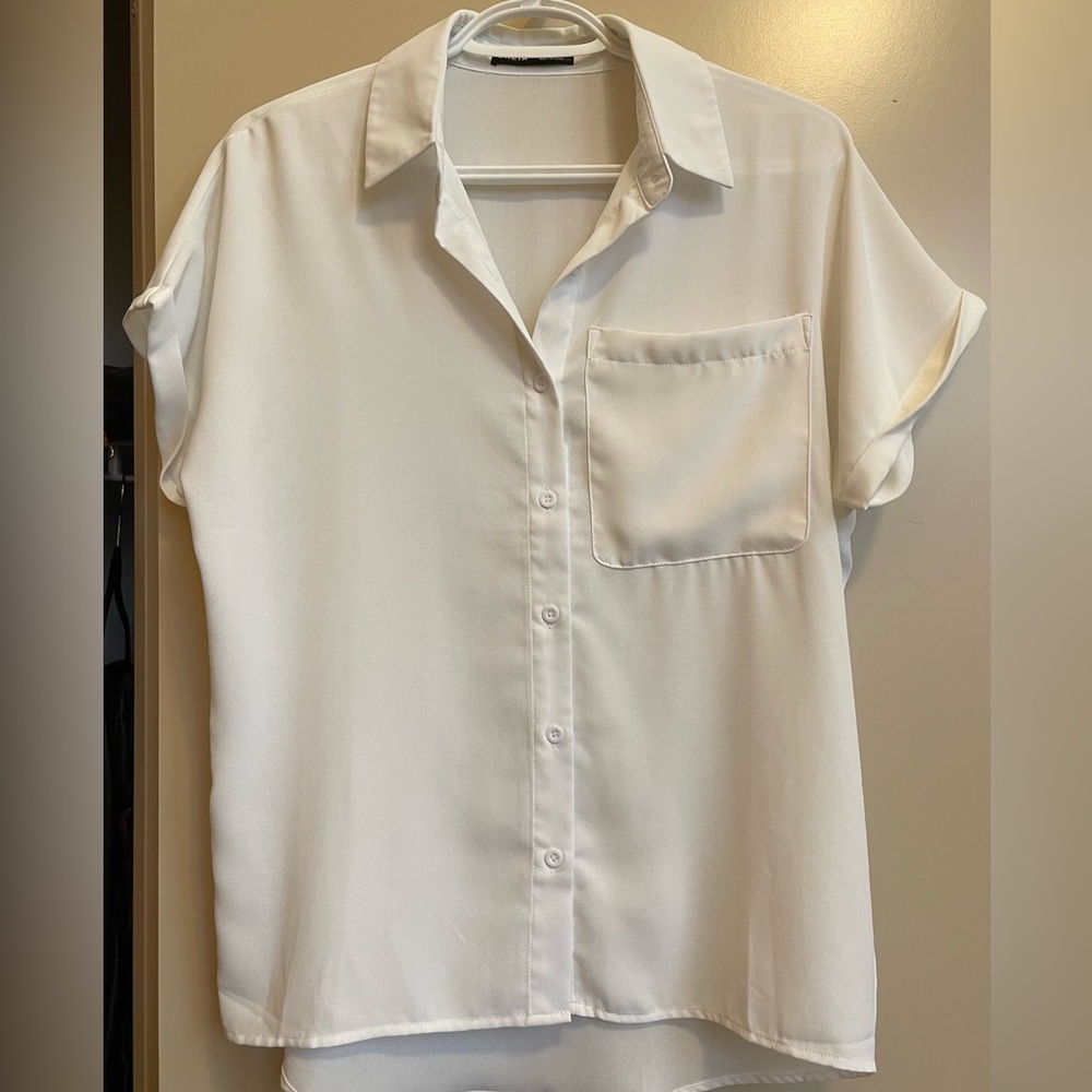 Casual short sleeve button blouse